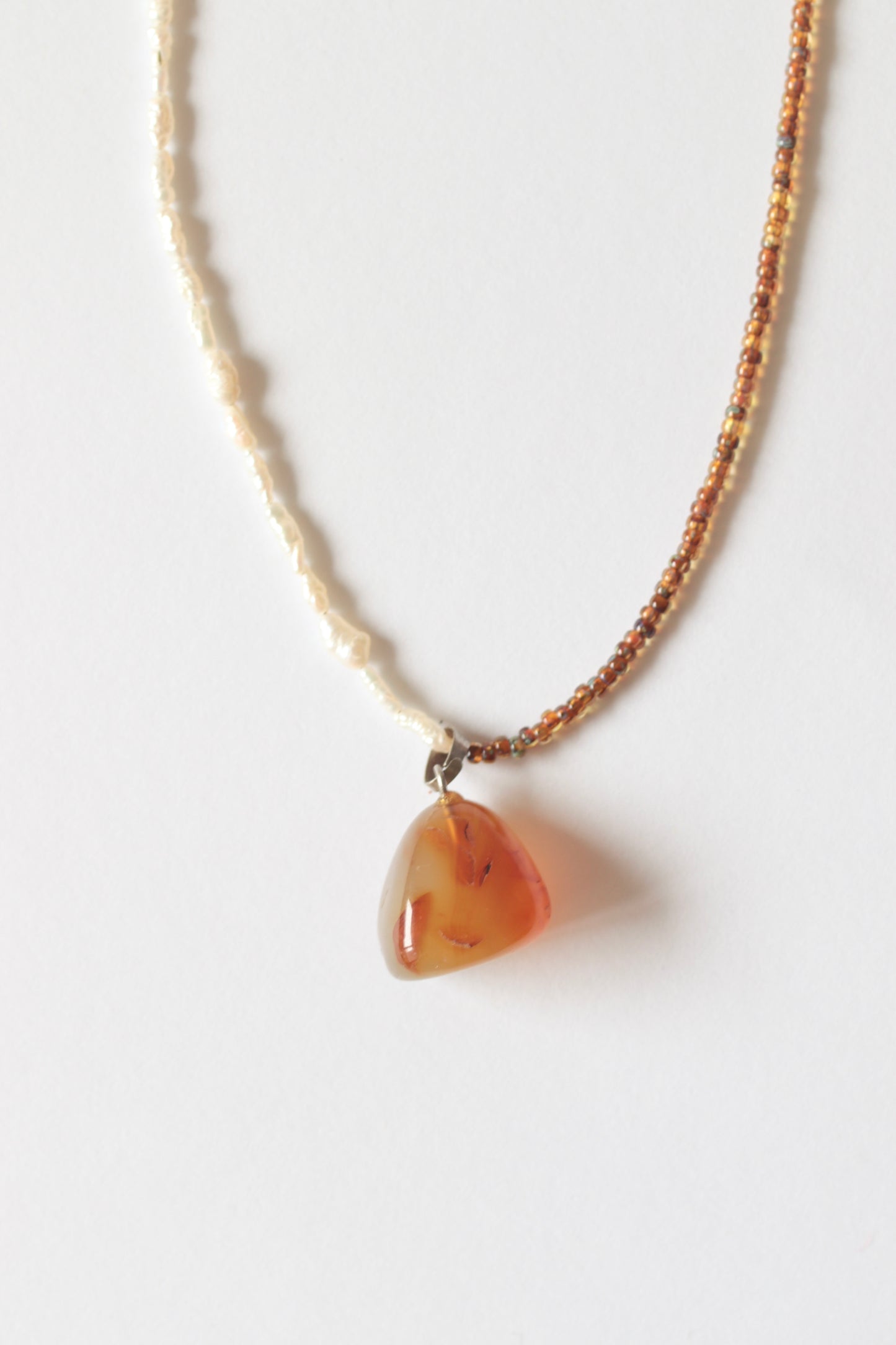 PEARL NECKLACE - orange calcite