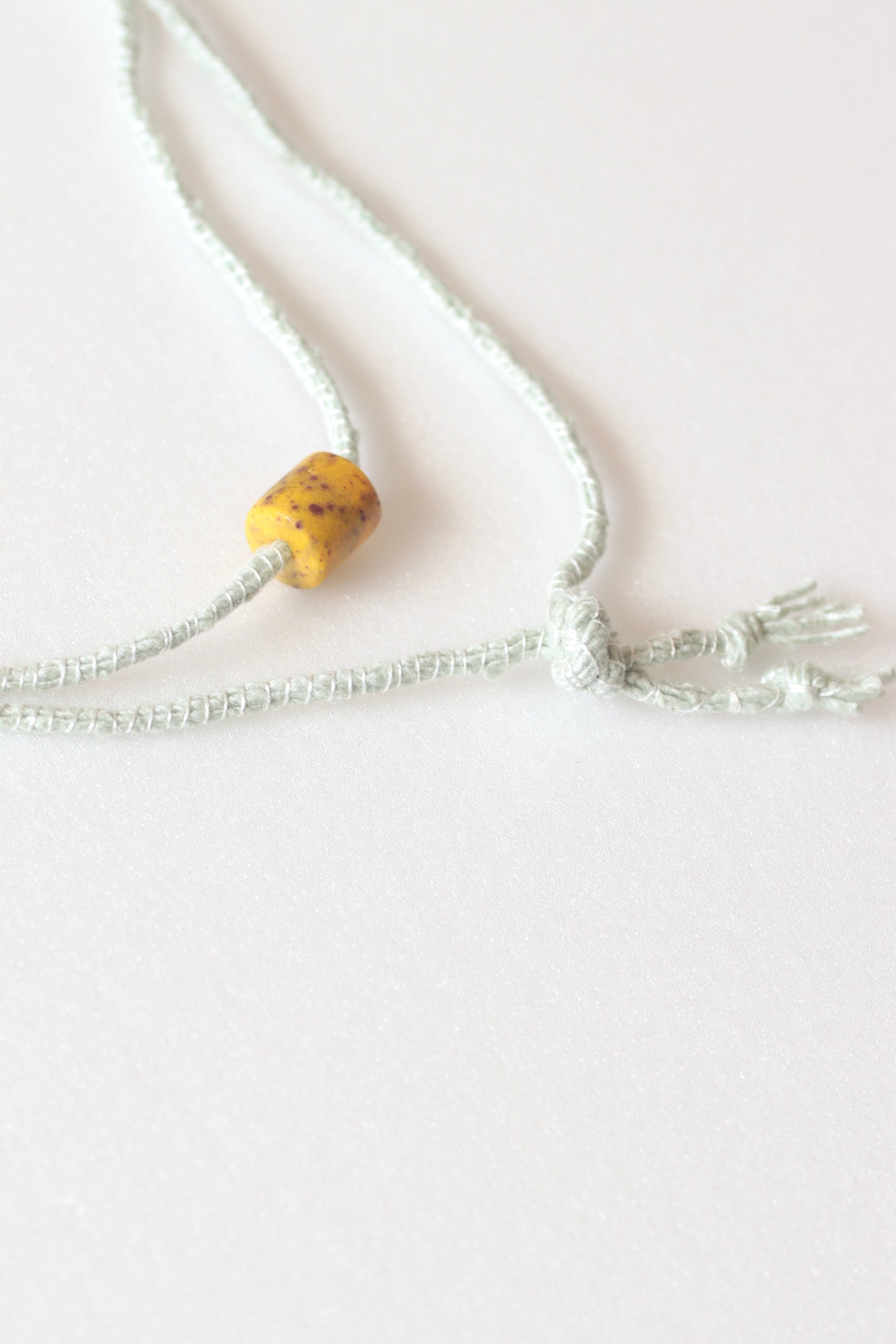 YELLOW BEADS NECKLACE